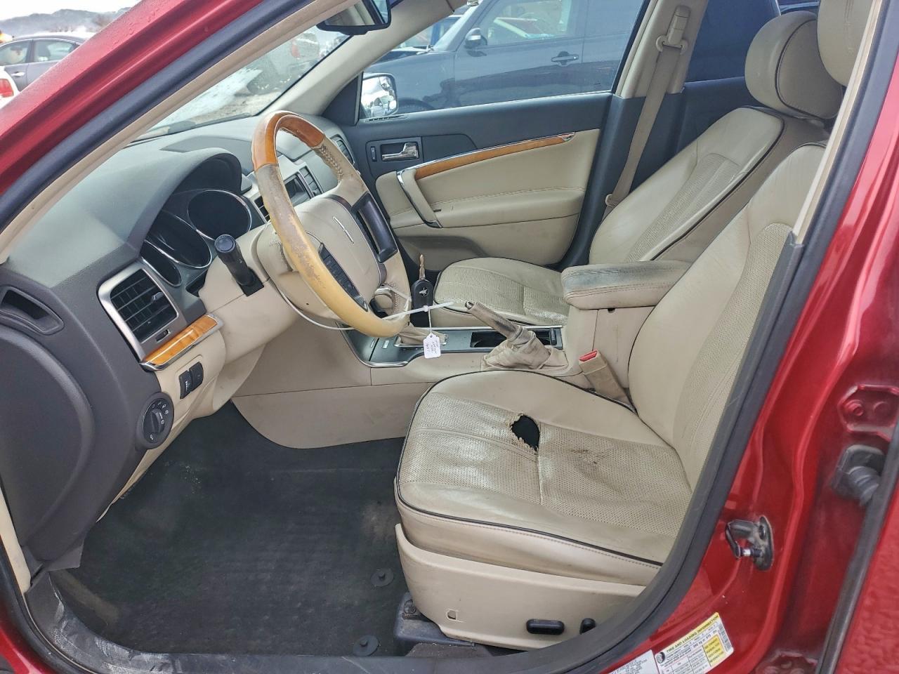 2011 Lincoln Townhouse Mkz - Image 7