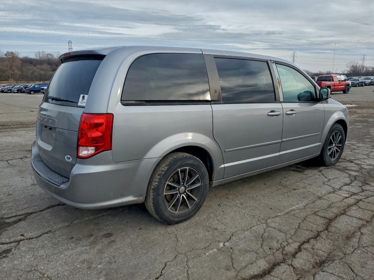 2014 Dodge Grand Caravan Sxt - Image 3