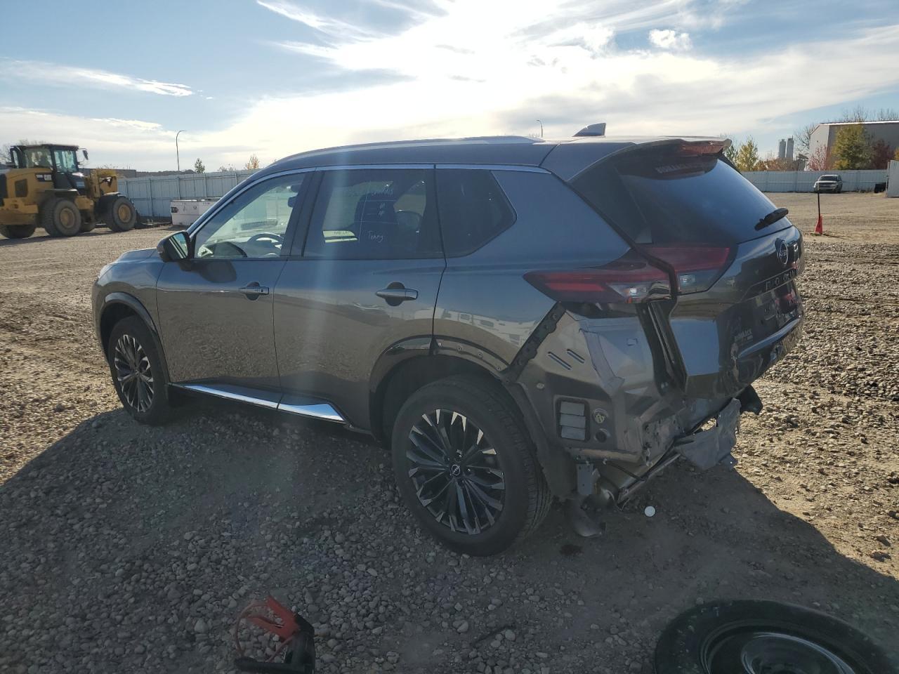 2024 Nissan Rogue Platinum - Image 2