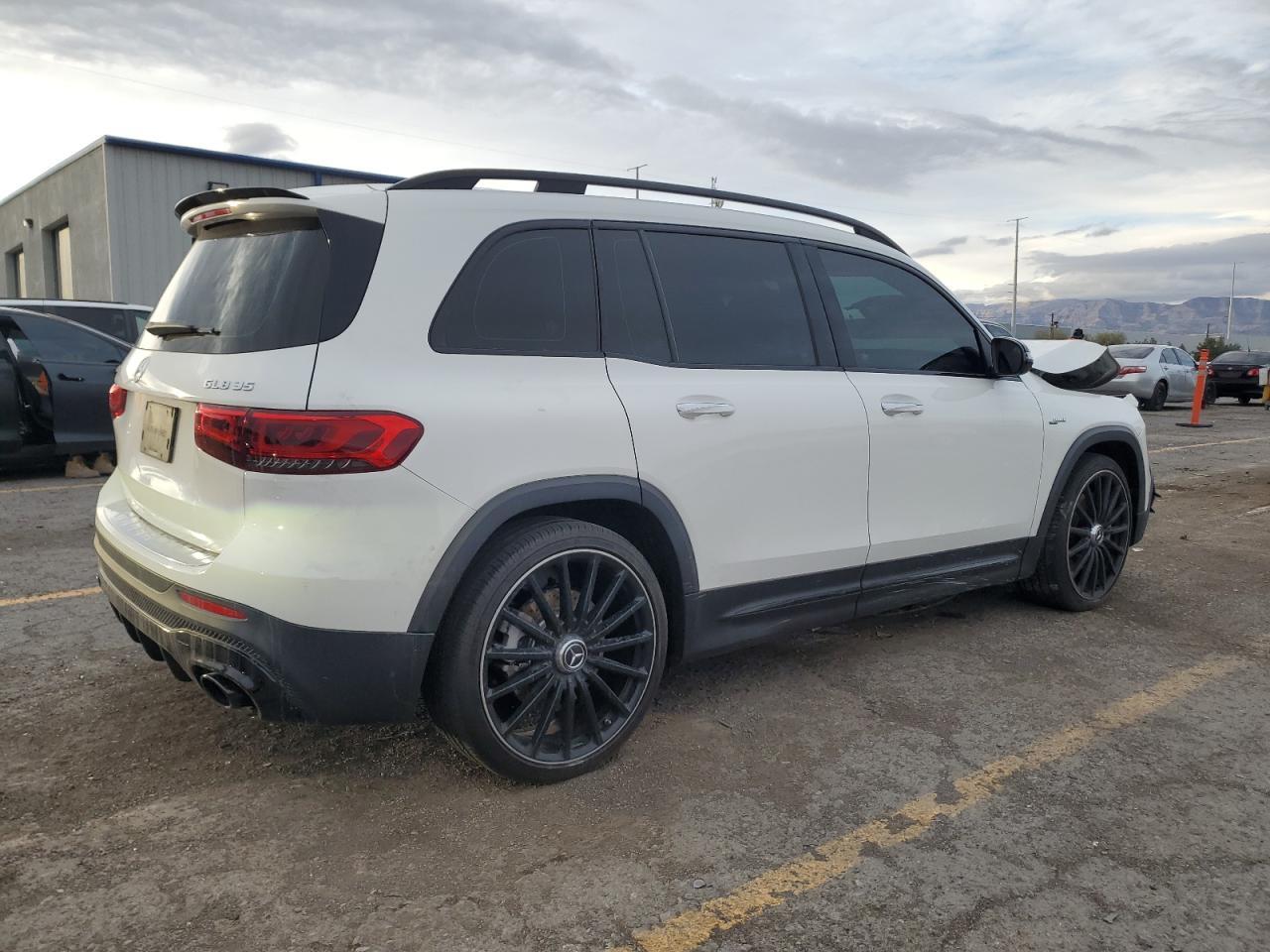 2022 Mercedes-Benz Glb Amg 35 4Matic - Фото 3