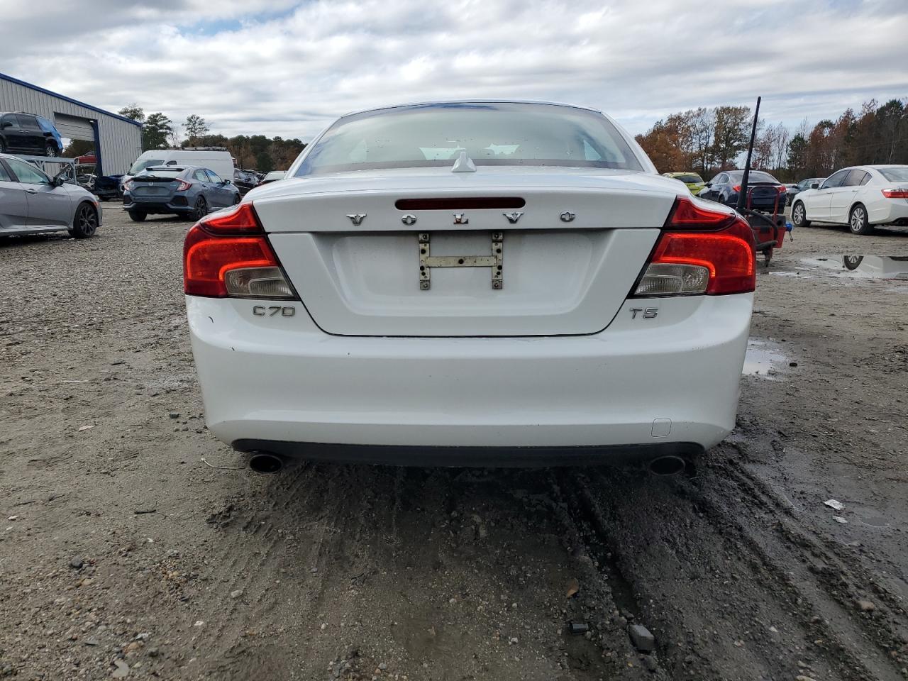 2011 Volvo C70 T5 - Image 6
