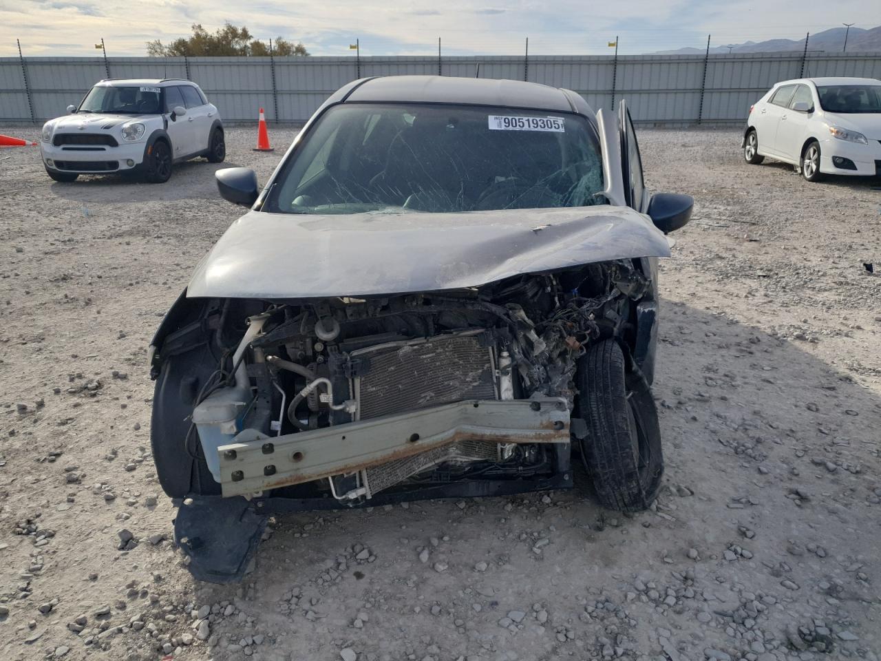 2017 Nissan Versa S - Фото 5