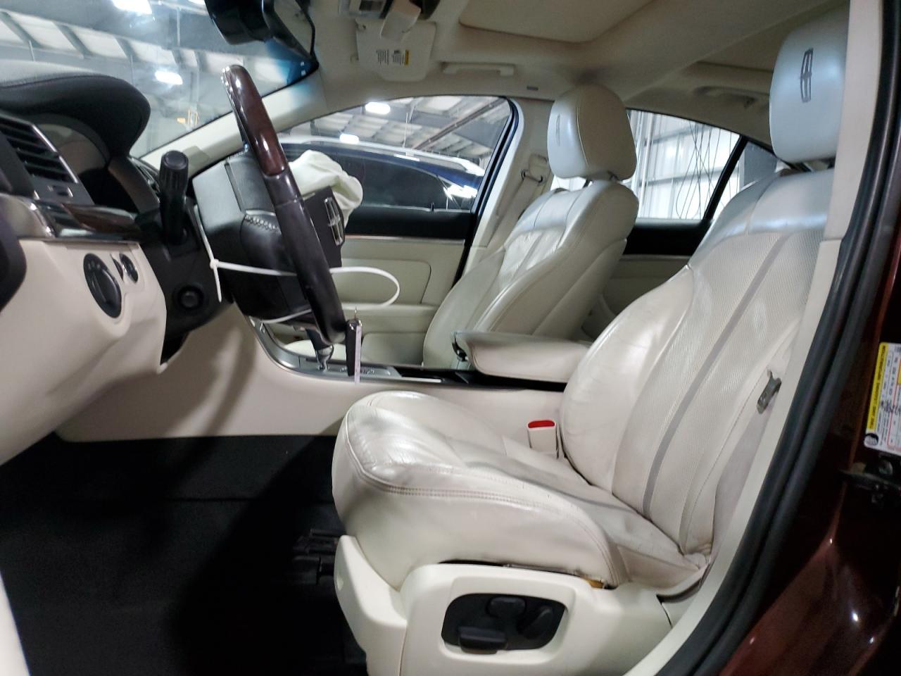 2009 Lincoln Mks - Image 7