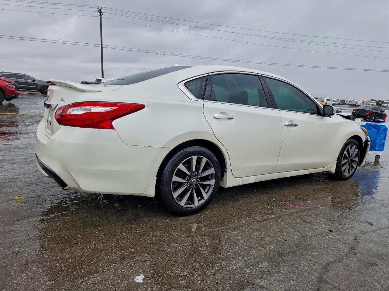 2017 Nissan Altima 2.5 - Фото 3