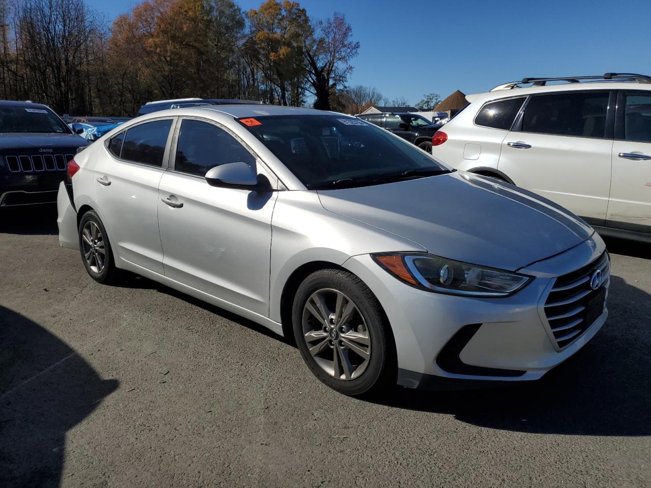 2017 Hyundai Elantra Se - Фото 4