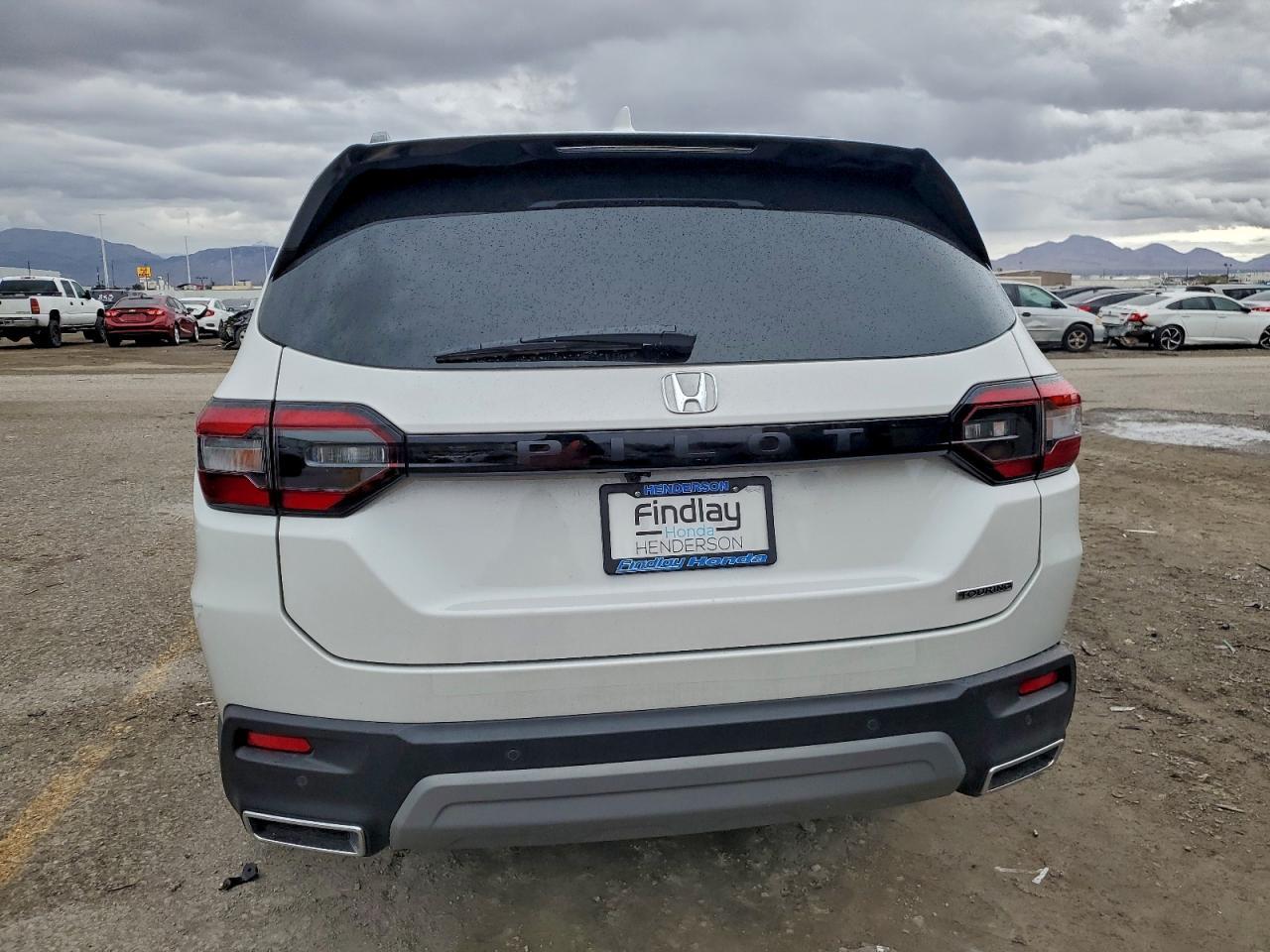 2025 Honda Pilot Touring - Фото 6