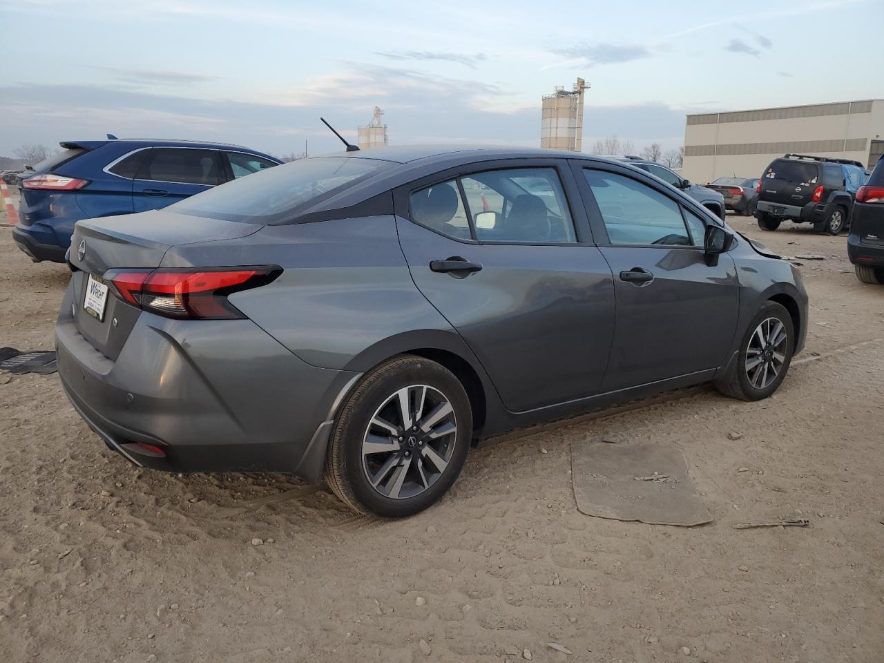 2024 Nissan Versa S - Фото 3