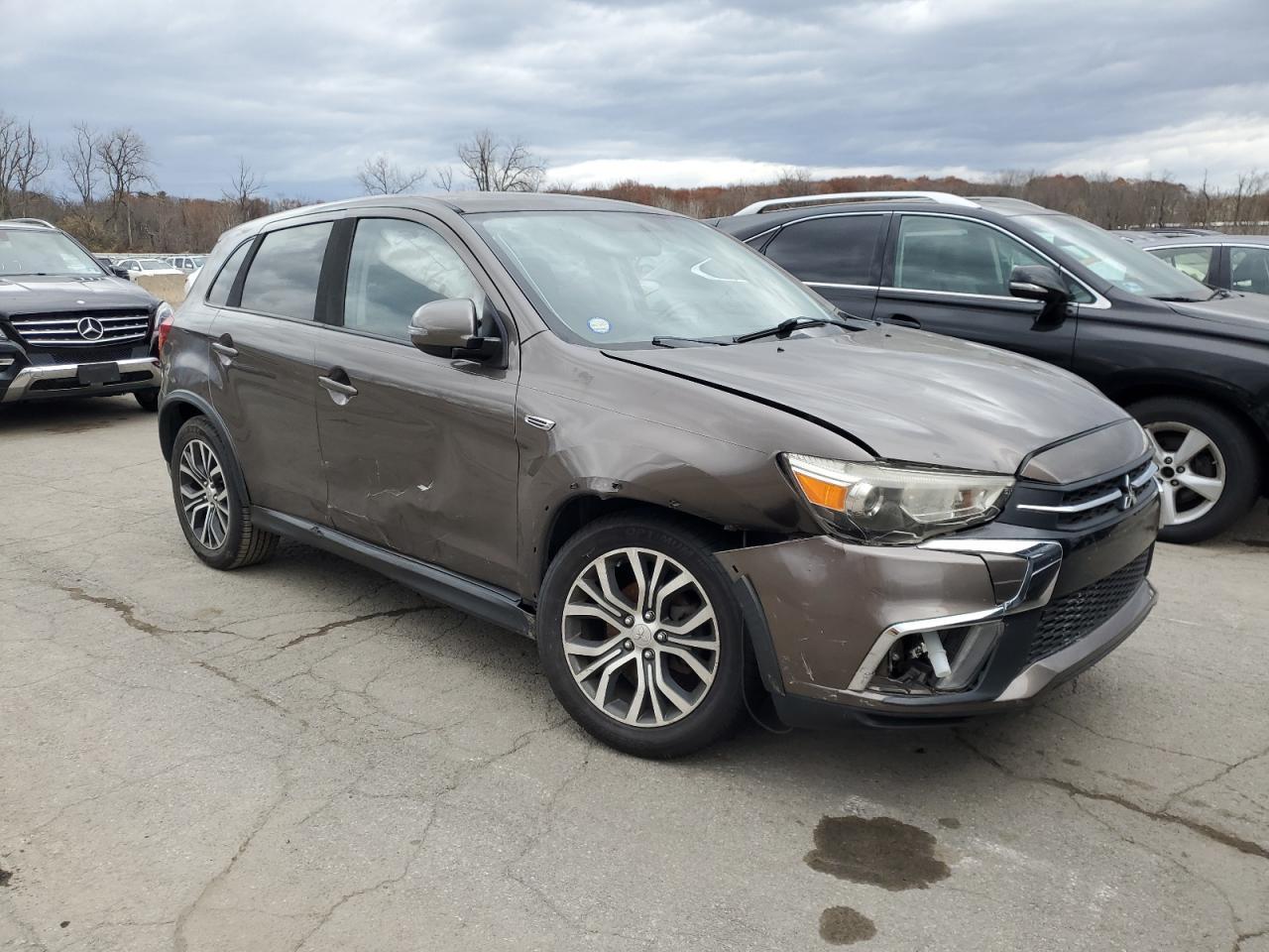 2018 Mitsubishi Outlander Sport Es - Image 4
