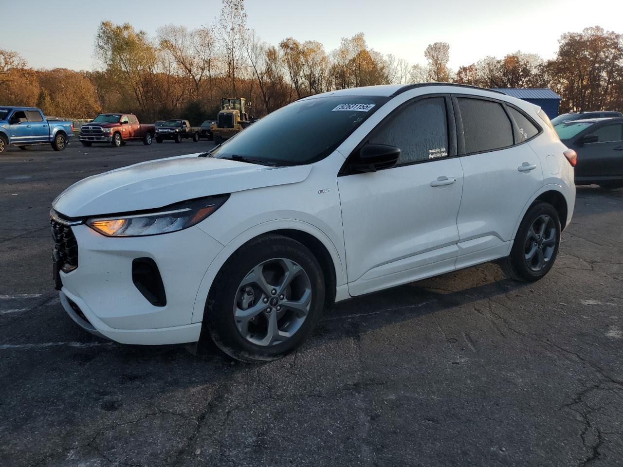 2023 Ford Escape St Line