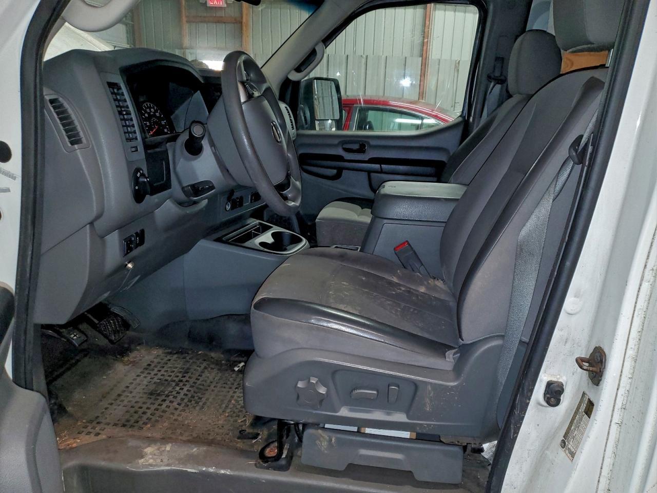 2015 Nissan Nv 2500 Delivery Van - Фото 7