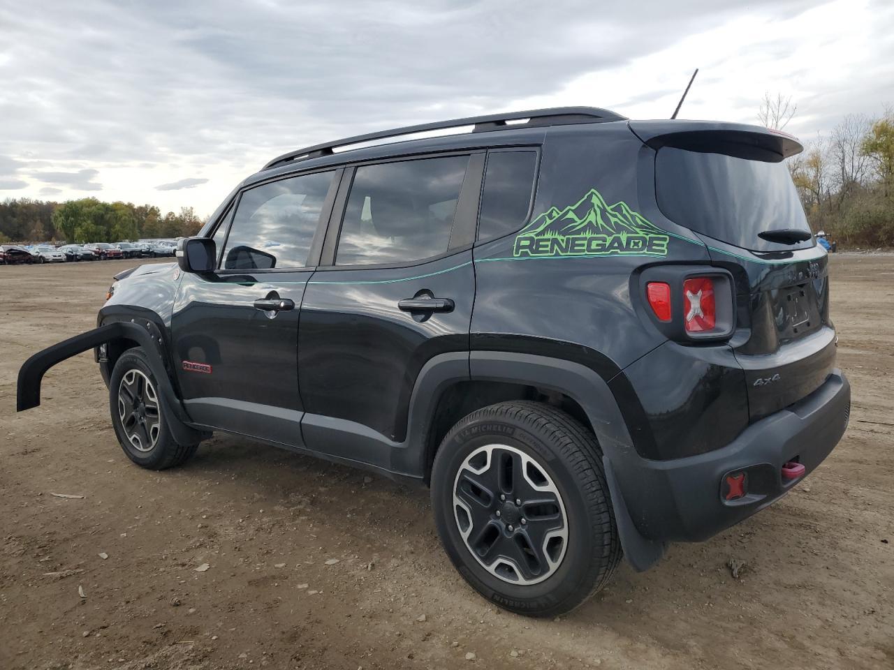 2017 Jeep Renegade Trailhawk - Фото 2