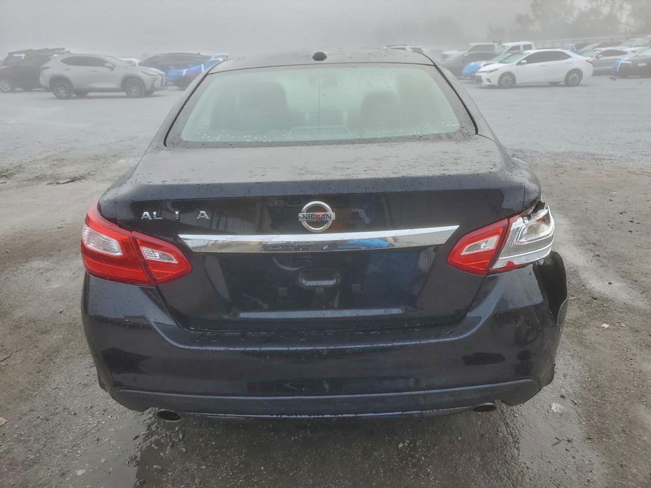 2015 Nissan Altima 2.5 - Image 6