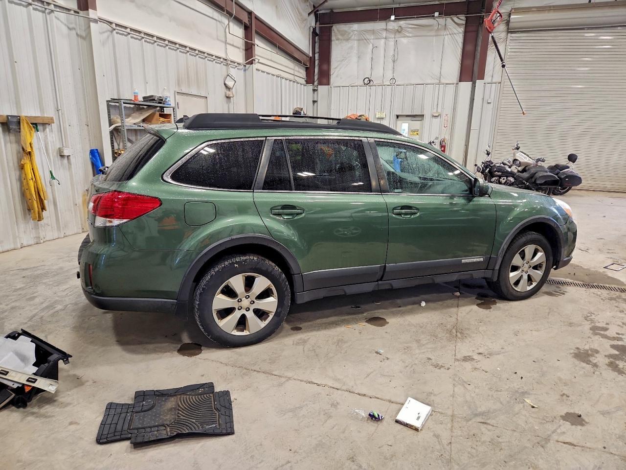 2011 Subaru Outback 2.5I Limited - Фото 3