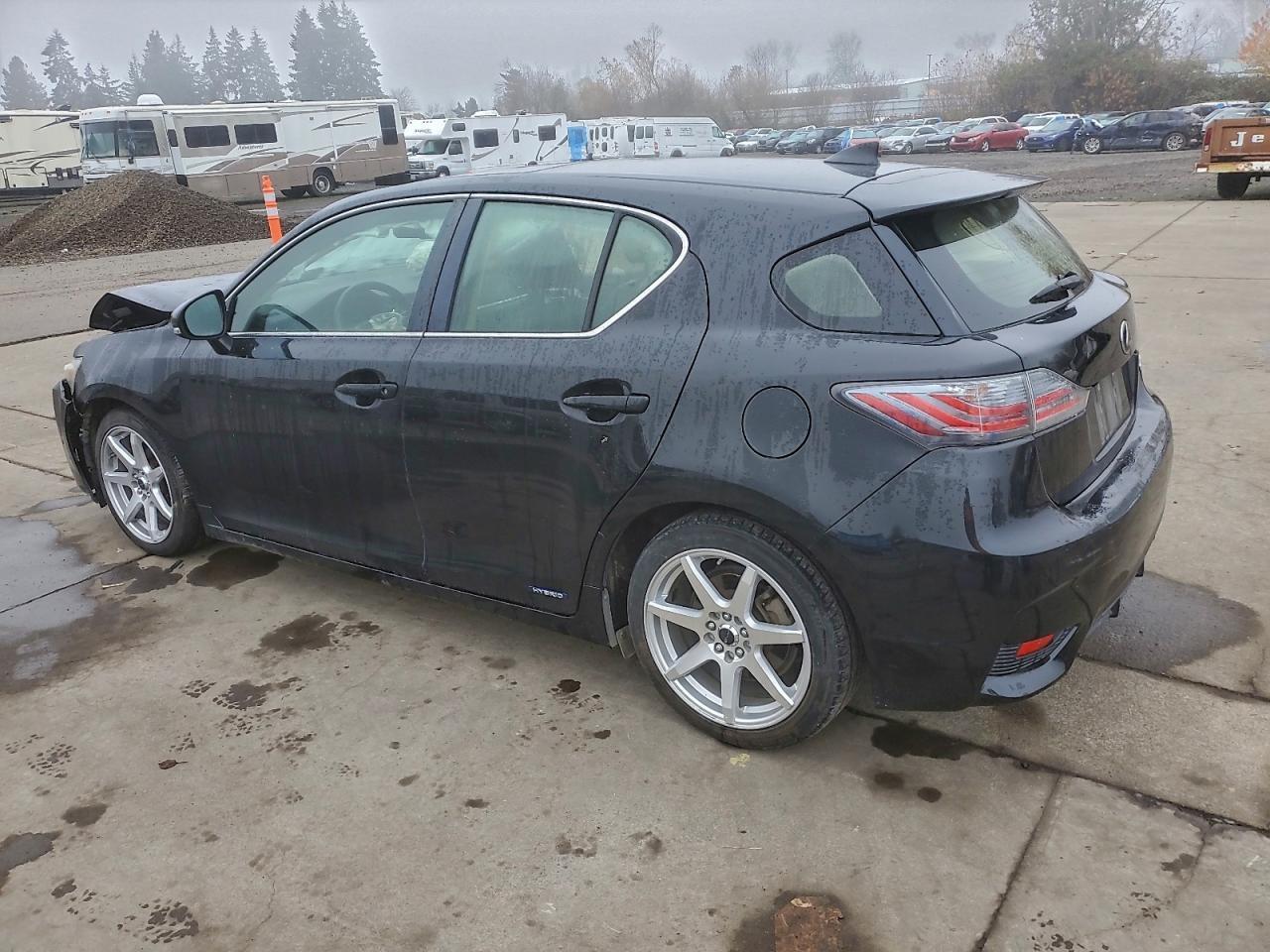 2017 Lexus Ct 200 - Image 2