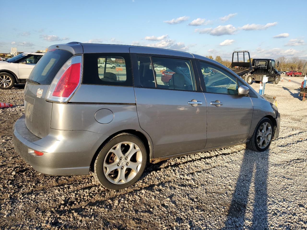 2010 Mazda 5 - Image 3