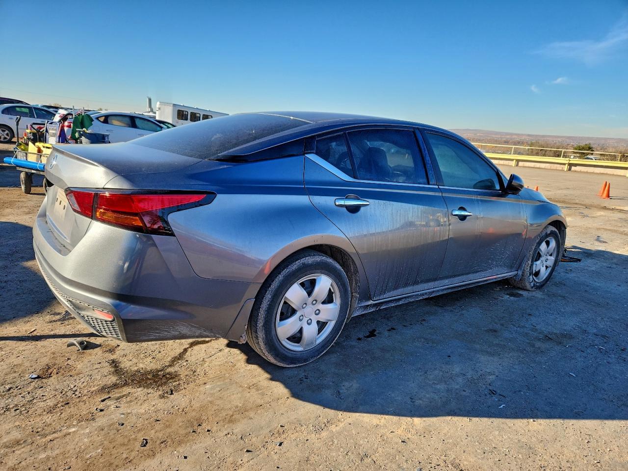 2022 Nissan Altima S - Image 3