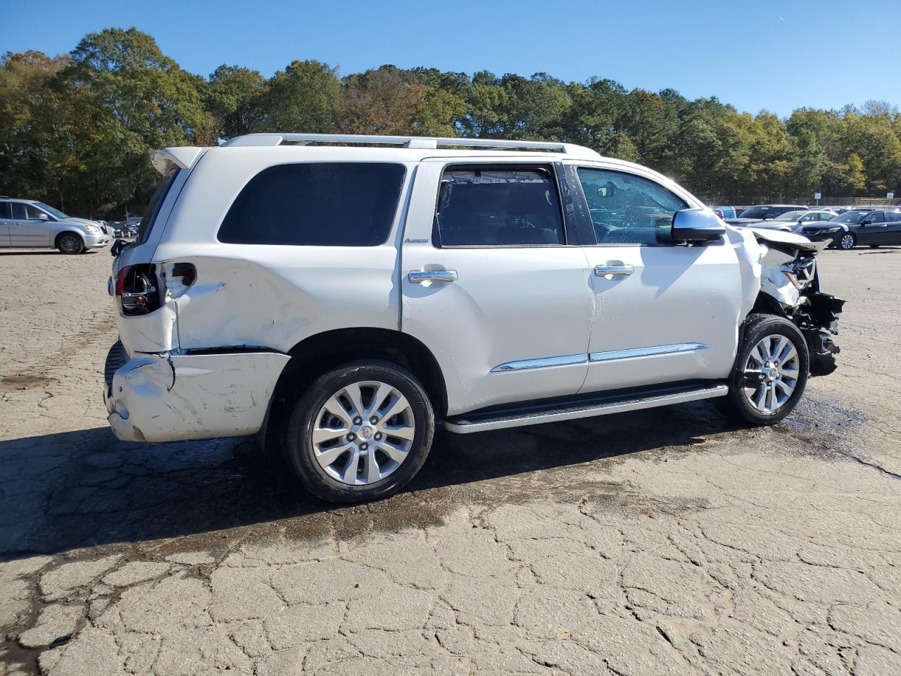 2019 Toyota Sequoia Platinum - Image 3