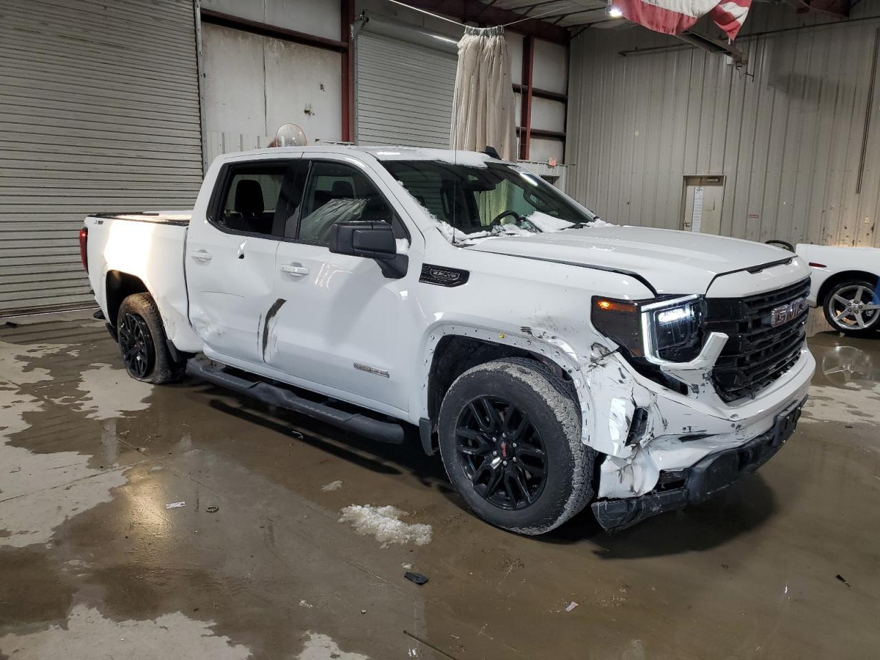 2025 GMC Sierra K1500 Elevation - Image 4