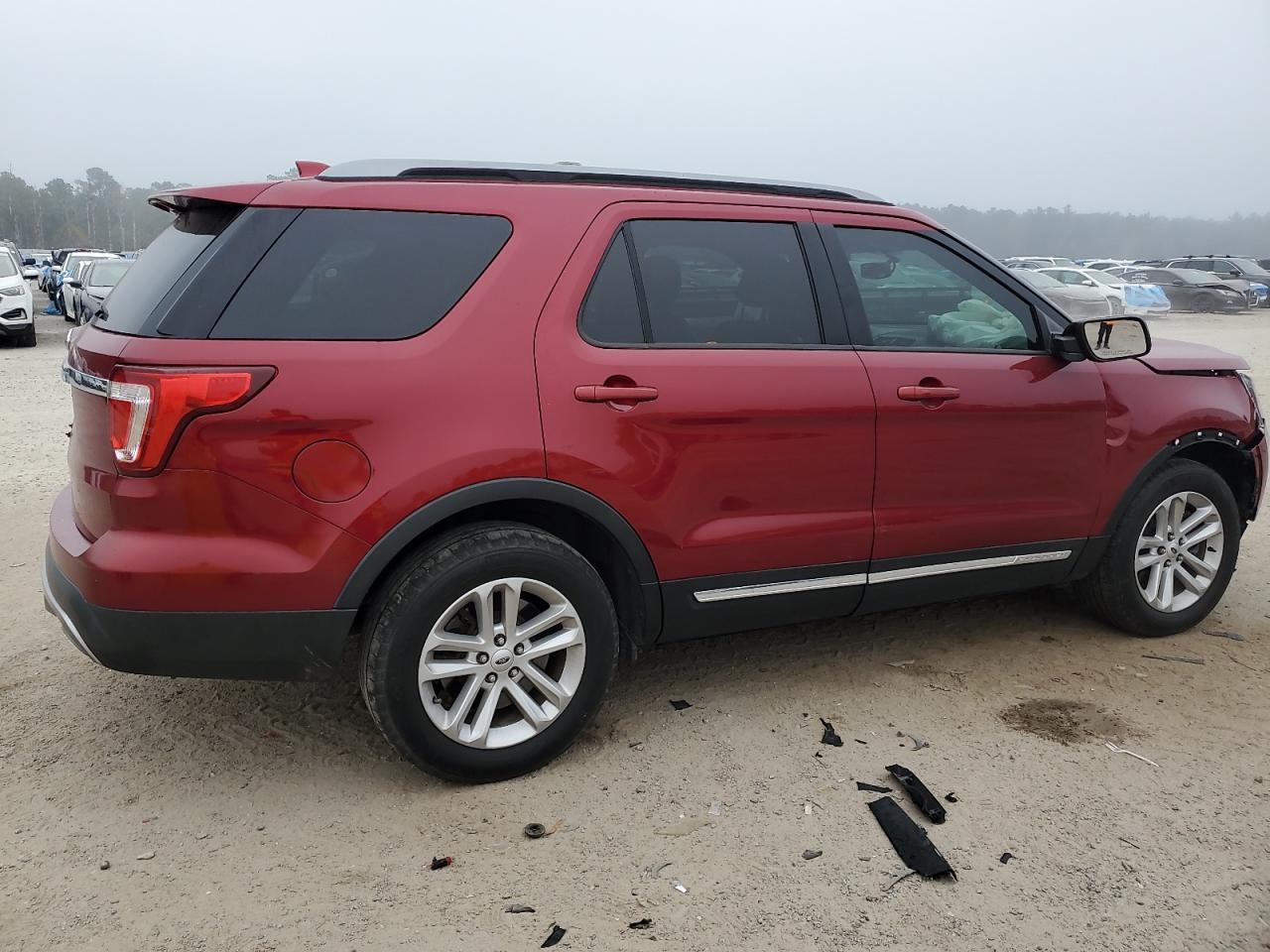 2017 Ford Explorer Xlt - Image 3