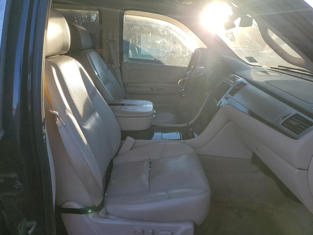 2008 Cadillac Escalade Luxury - Фото 7