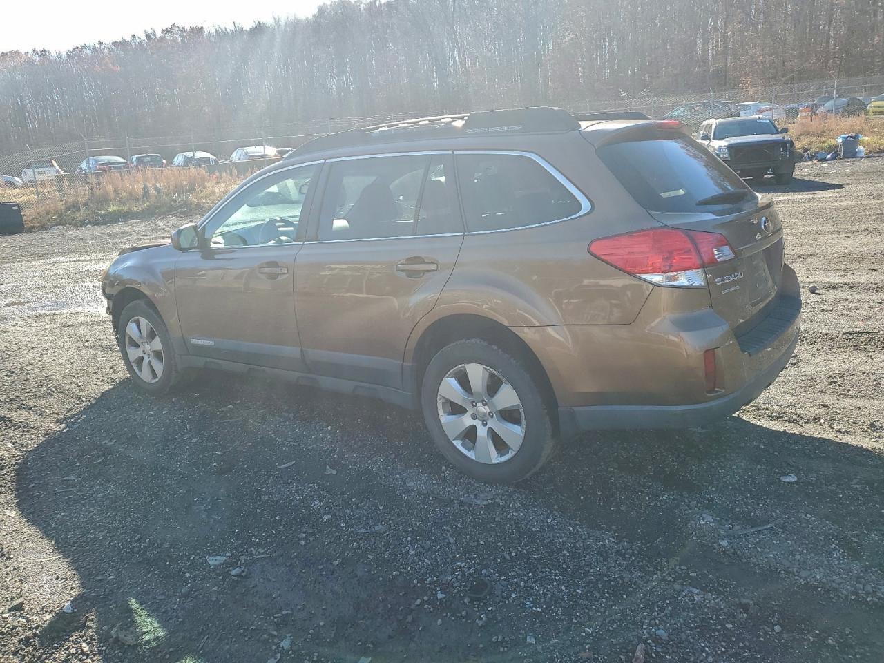 2011 Subaru Outback 2.5I Premium - Image 2