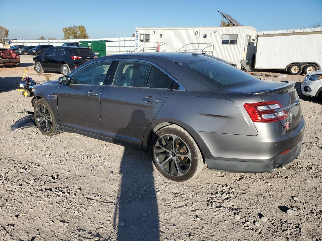 2014 Ford Taurus Sel - Image 2