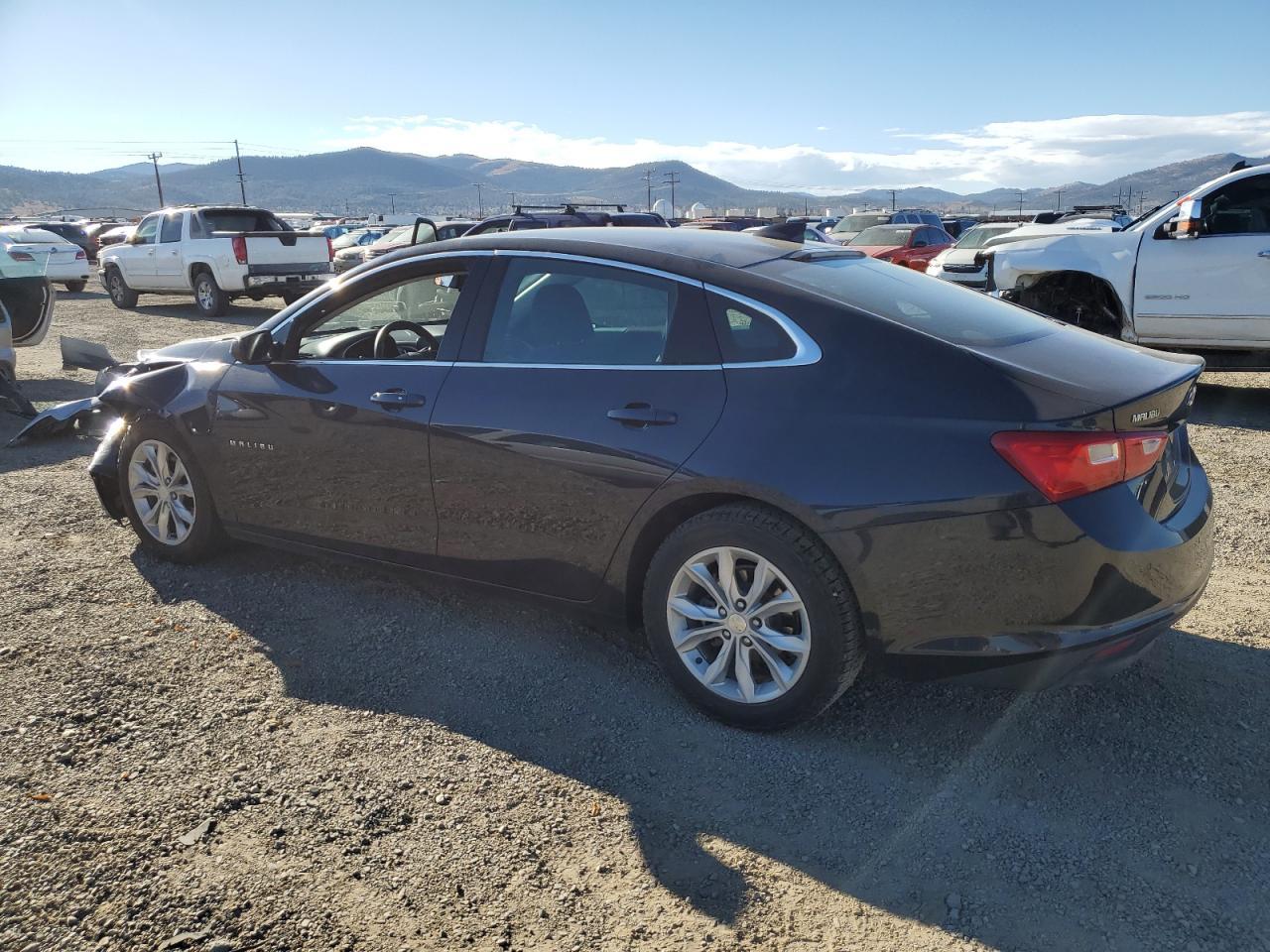 2023 Chevrolet Malibu Lt - Фото 2