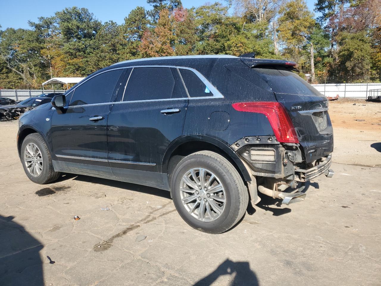 2019 Cadillac Xt5 Luxury - Image 2