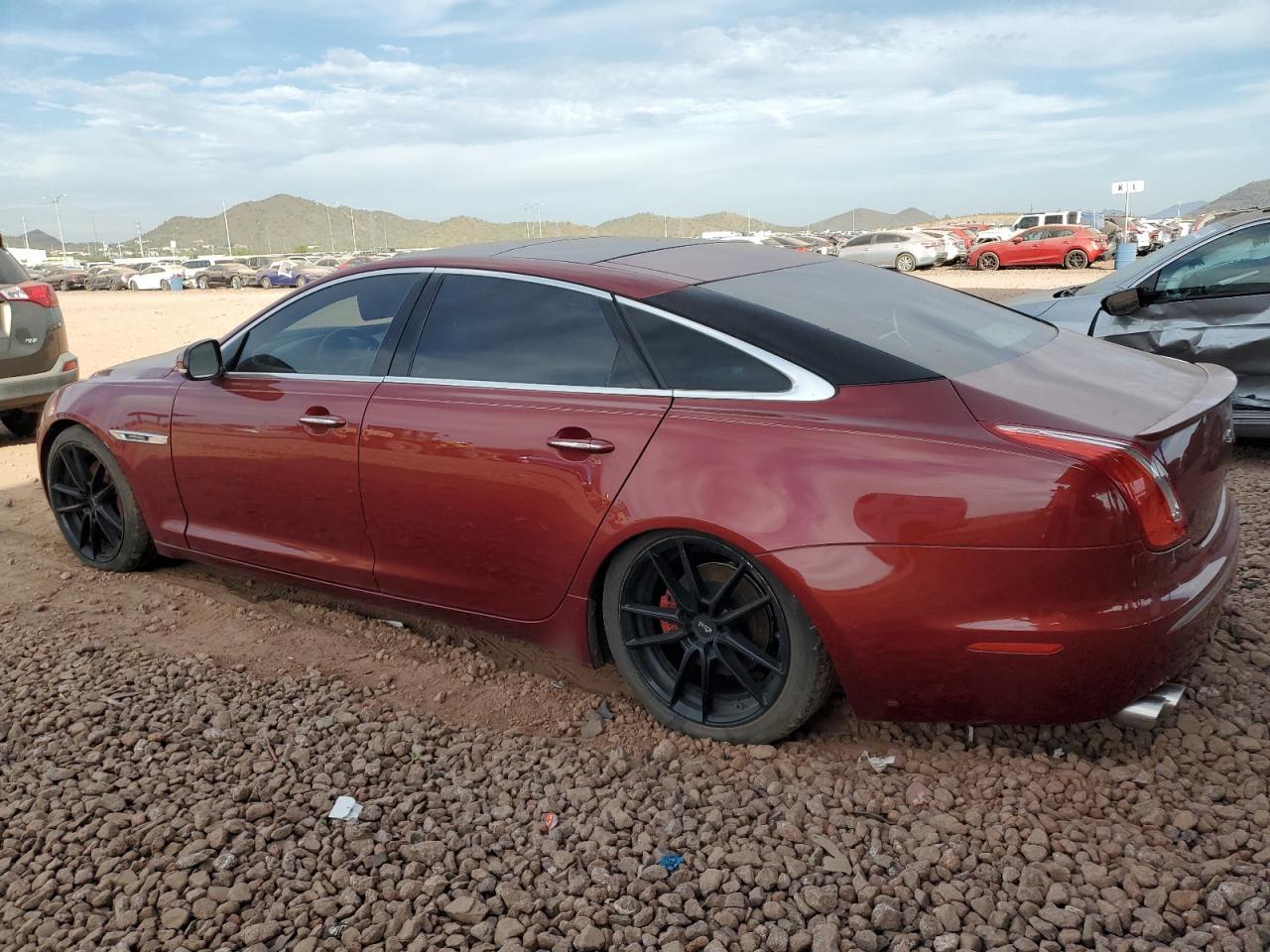2012 Jaguar Xjl - Image 2