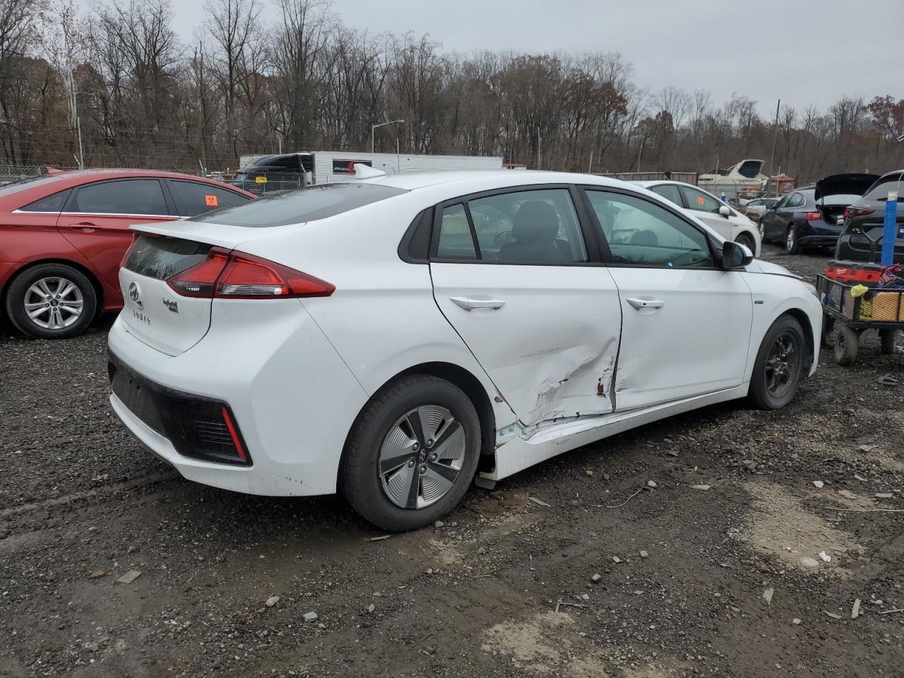 2019 Hyundai Ioniq Blue - Image 3