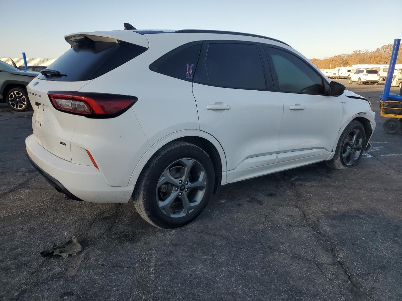 2023 Ford Escape St Line - Фото 3