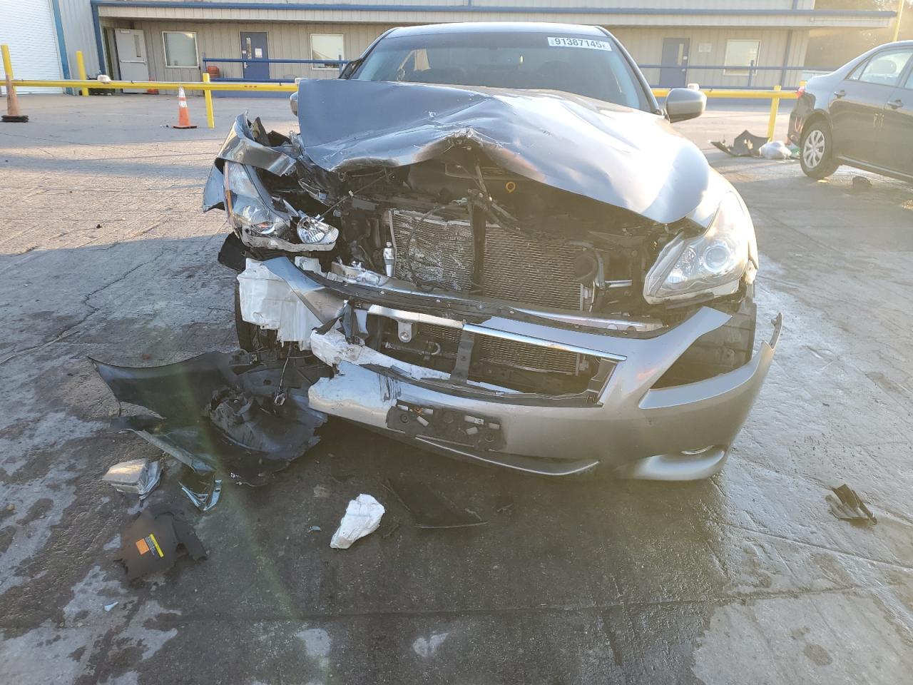 2013 Infiniti G37 - Image 5