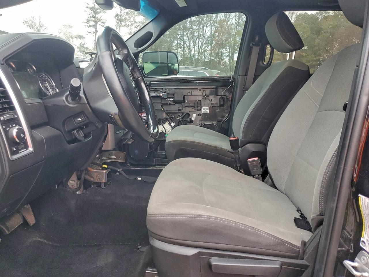 2017 Ram 2500 Longhorn - Image 7