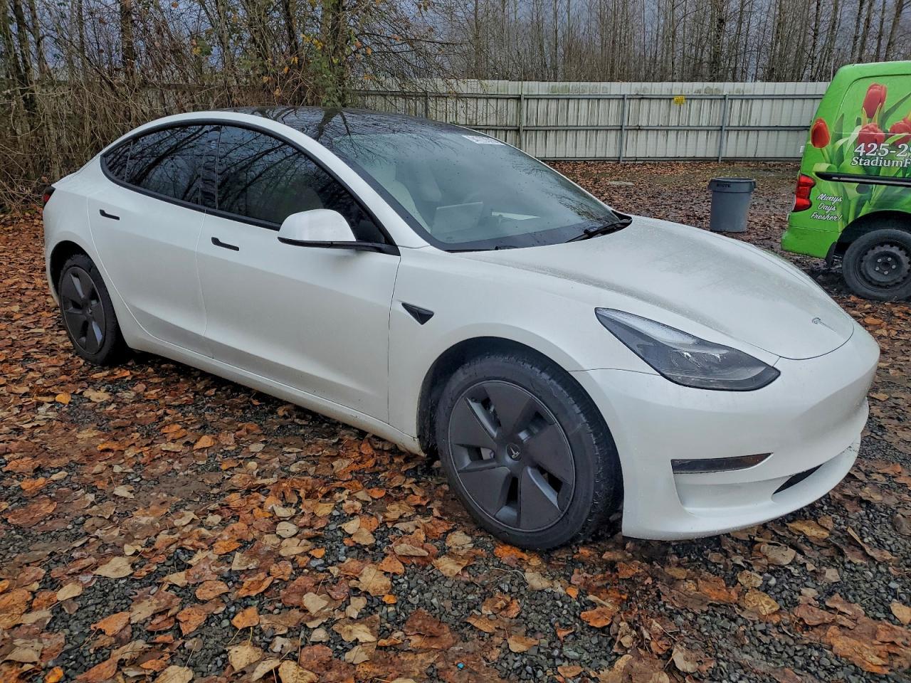 2023 Tesla Model 3 - Image 4