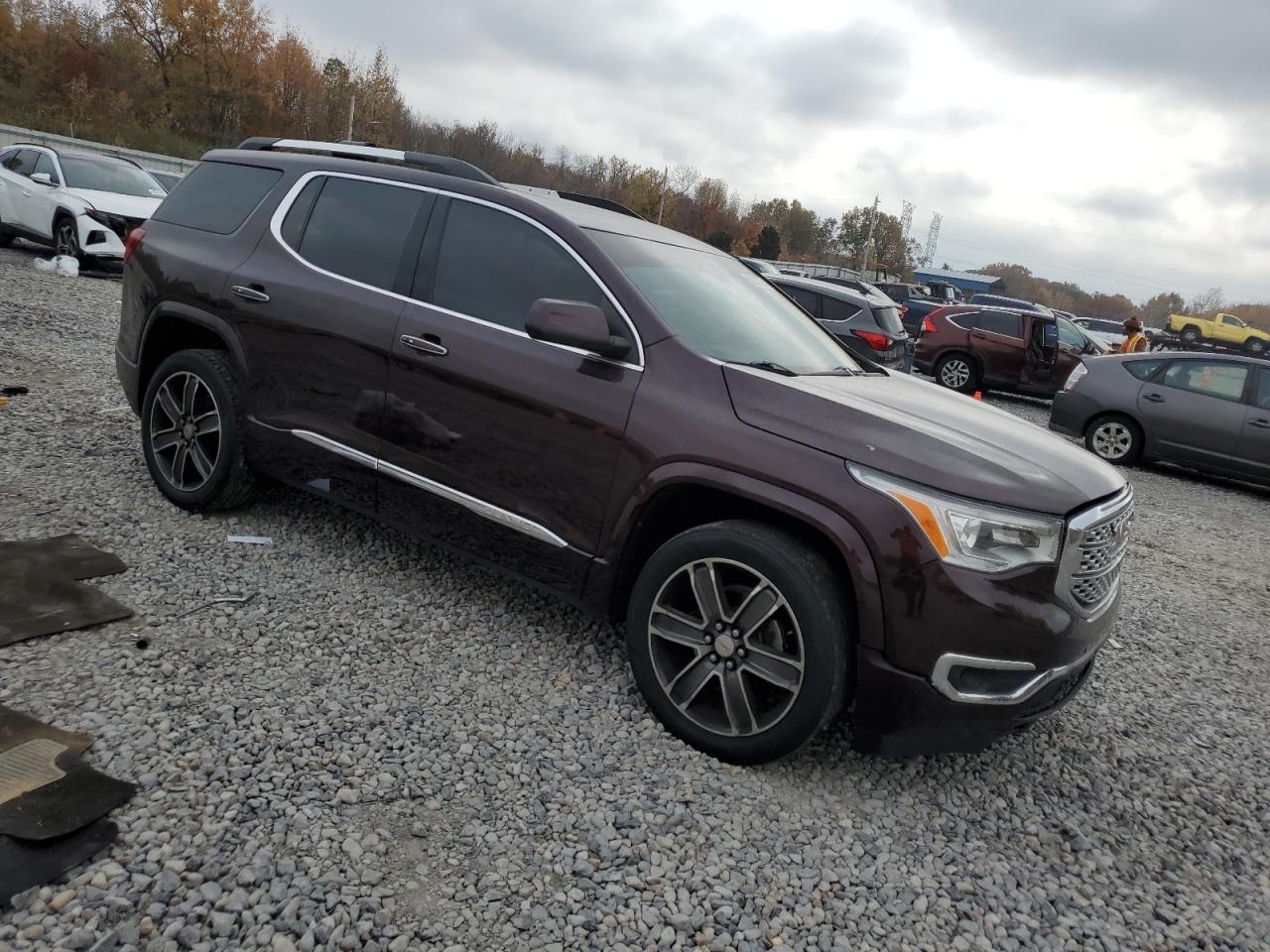 2017 GMC Acadia Denali - Фото 4