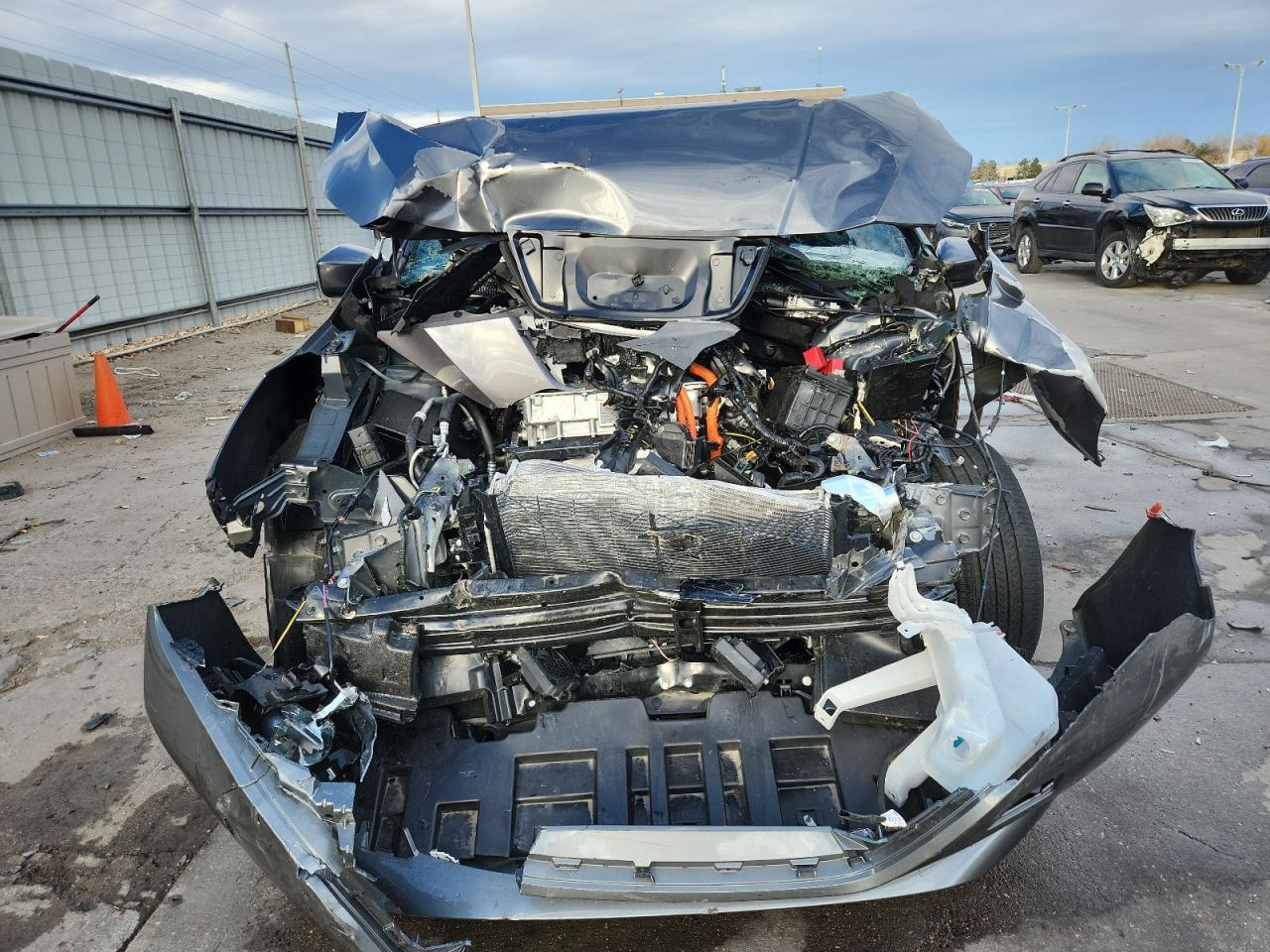 2025 Nissan Leaf S - Image 5