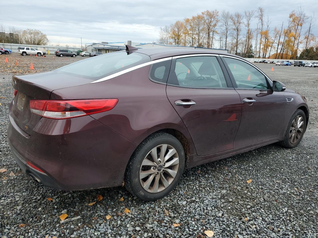 2017 Kia Optima Lx - Фото 3