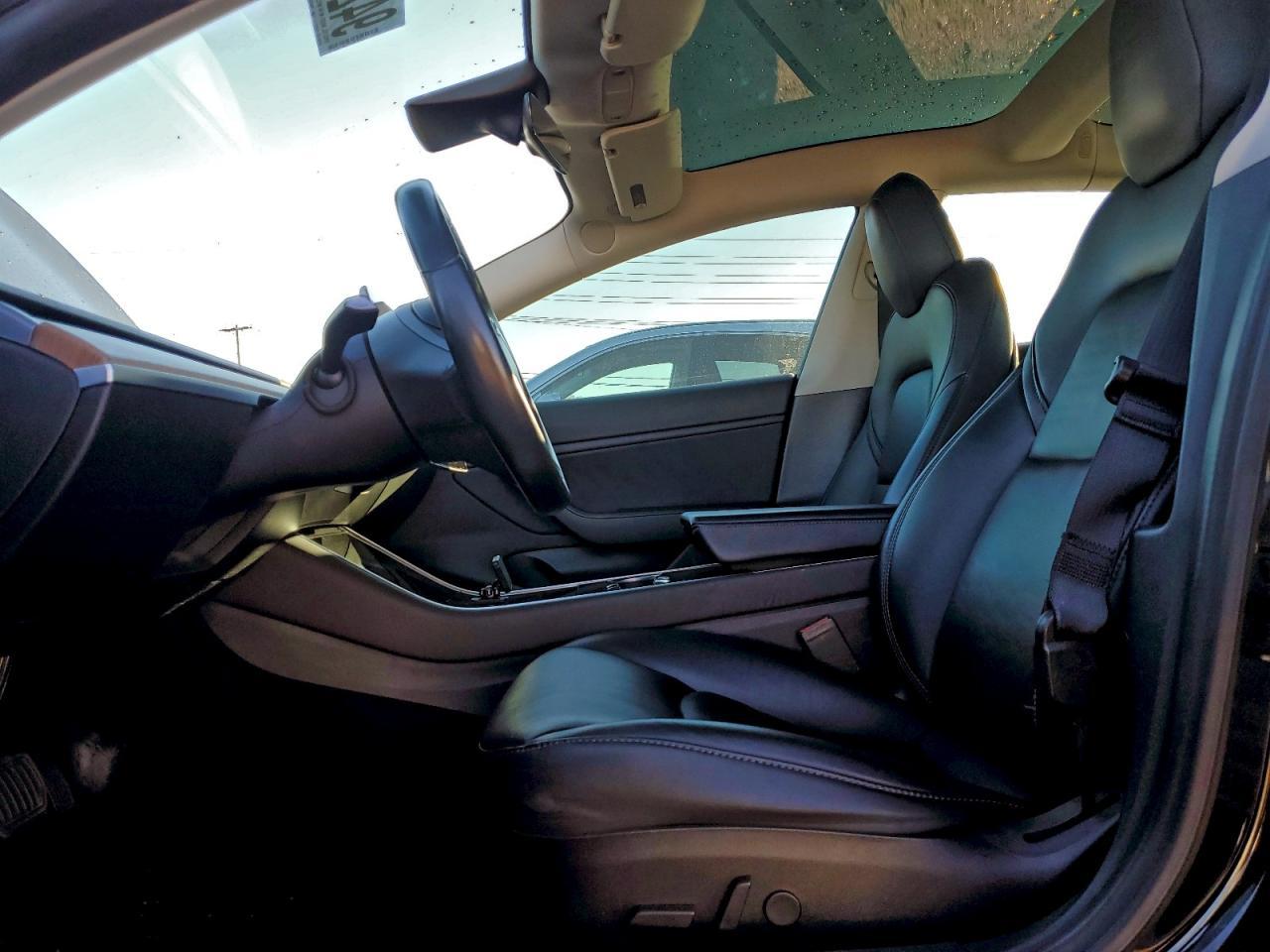 2019 Tesla Model 3 - Image 7