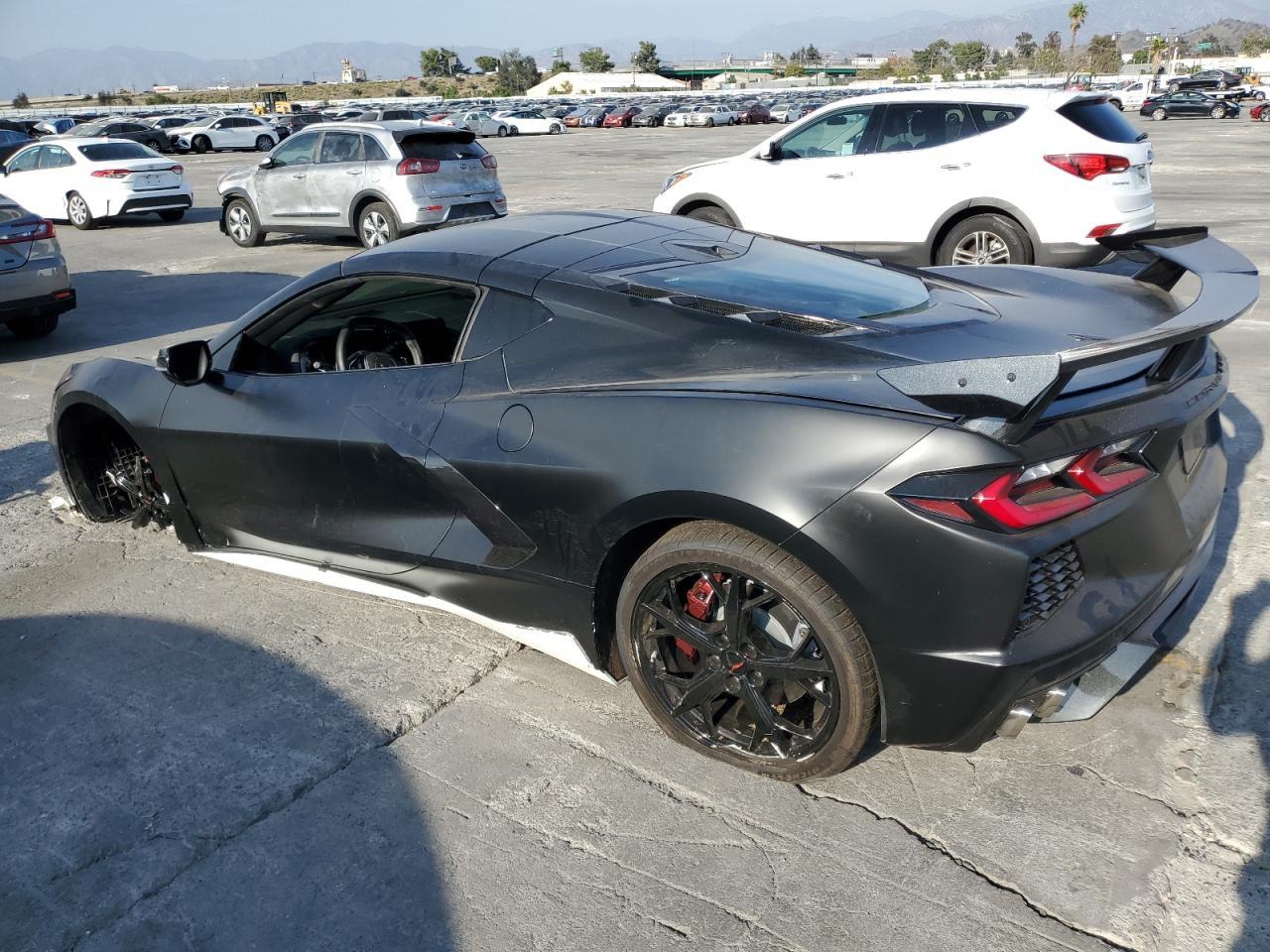 2025 Chevrolet Corvette Stingray 1Lt - Фото 2