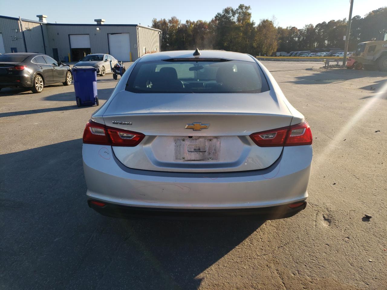 2020 Chevrolet Malibu Ls - Фото 6