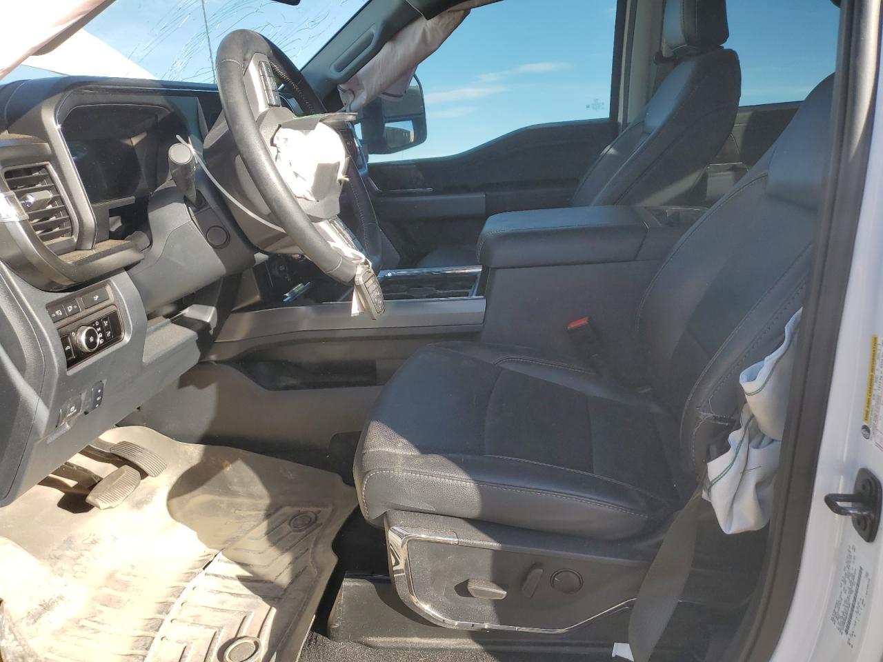 2024 Ford F250 Super Duty - Фото 7