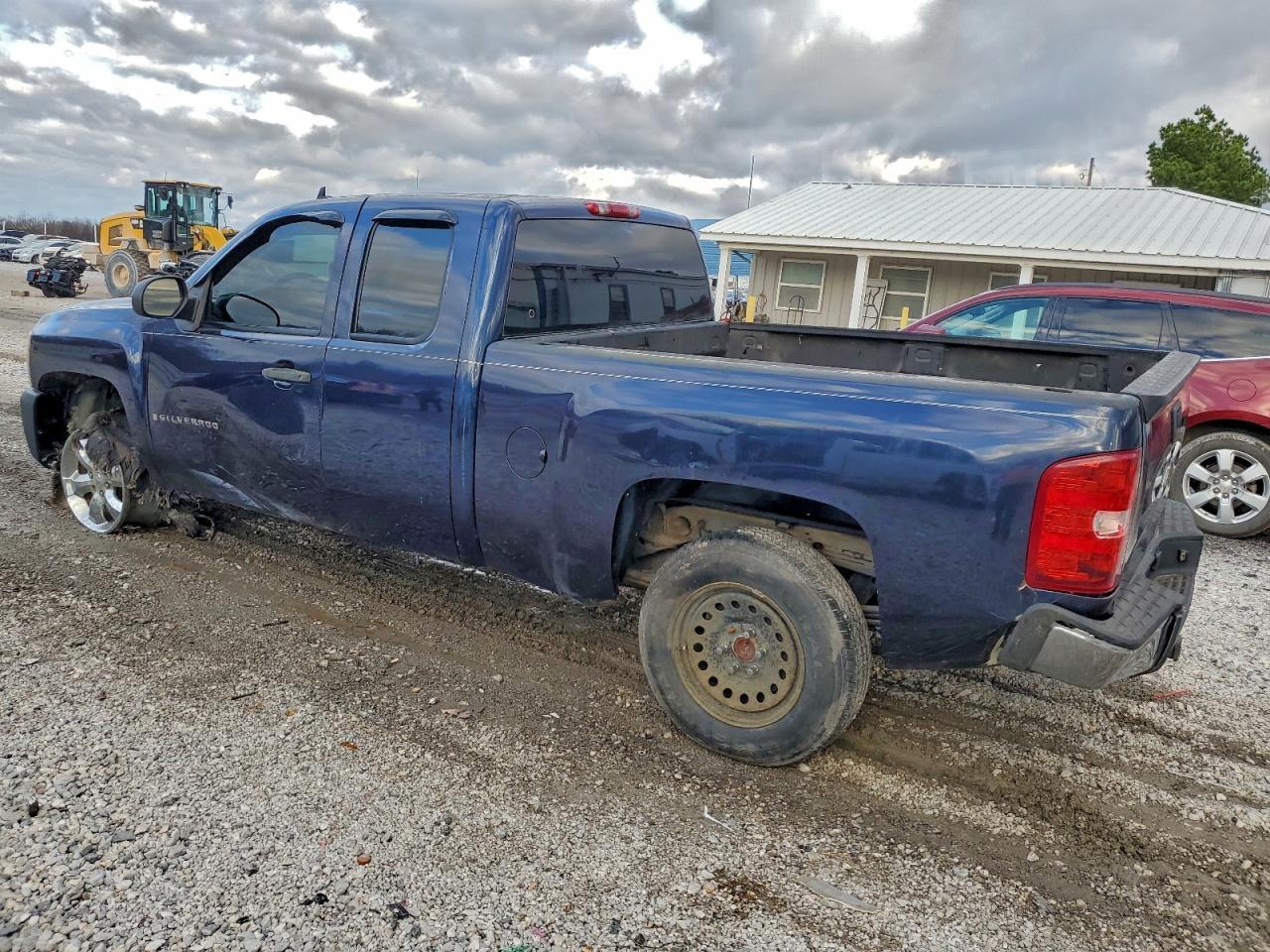 2009 Chevrolet Silverado C1500 - Фото 2