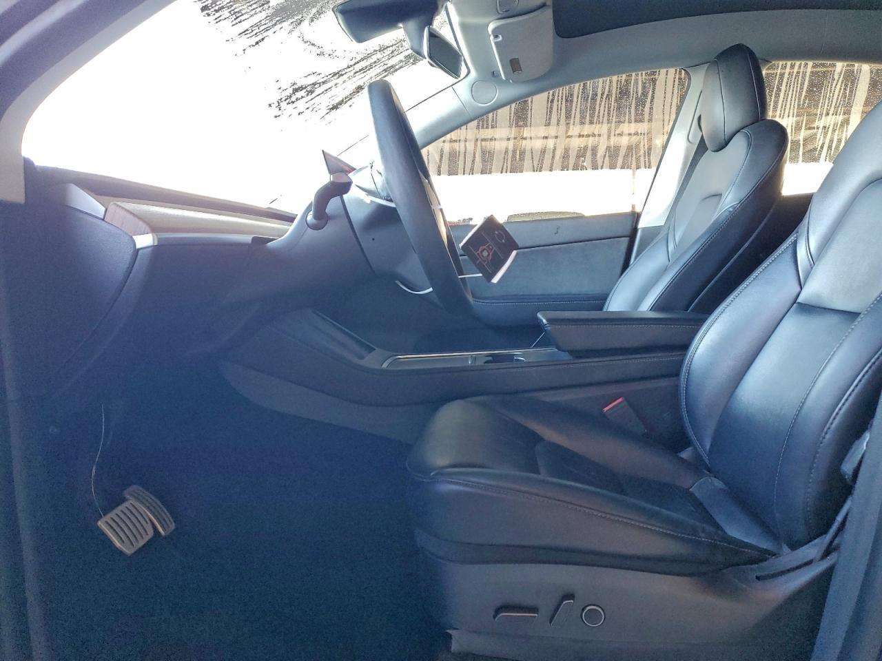 2022 Tesla Model Y - Image 7