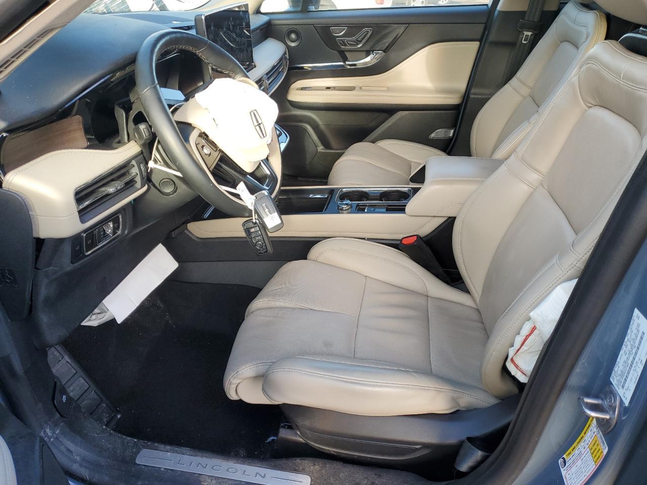 2025 Lincoln Corsair Reserve - Image 7