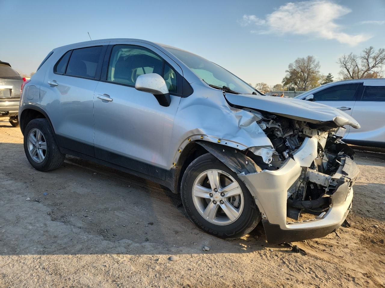 2022 Chevrolet Trax Ls - Image 4