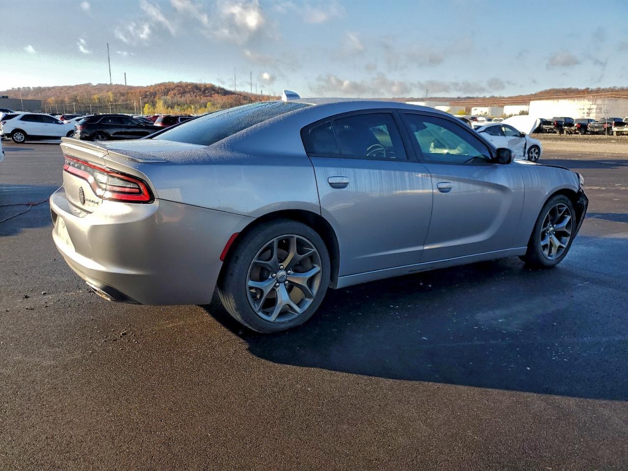2017 Dodge Charger Sxt - Image 3