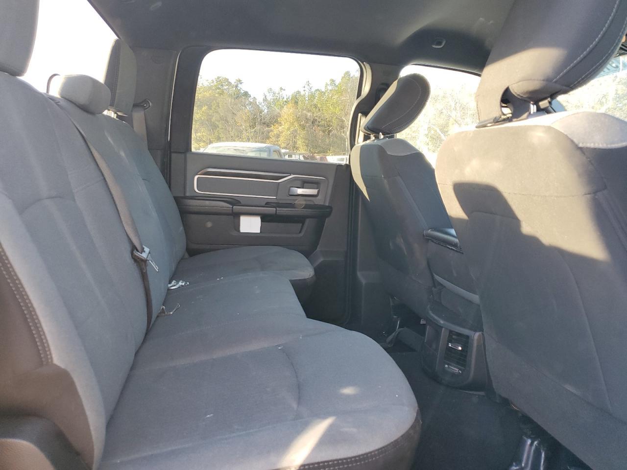 2021 Ram 3500 Big Horn - Фото 6