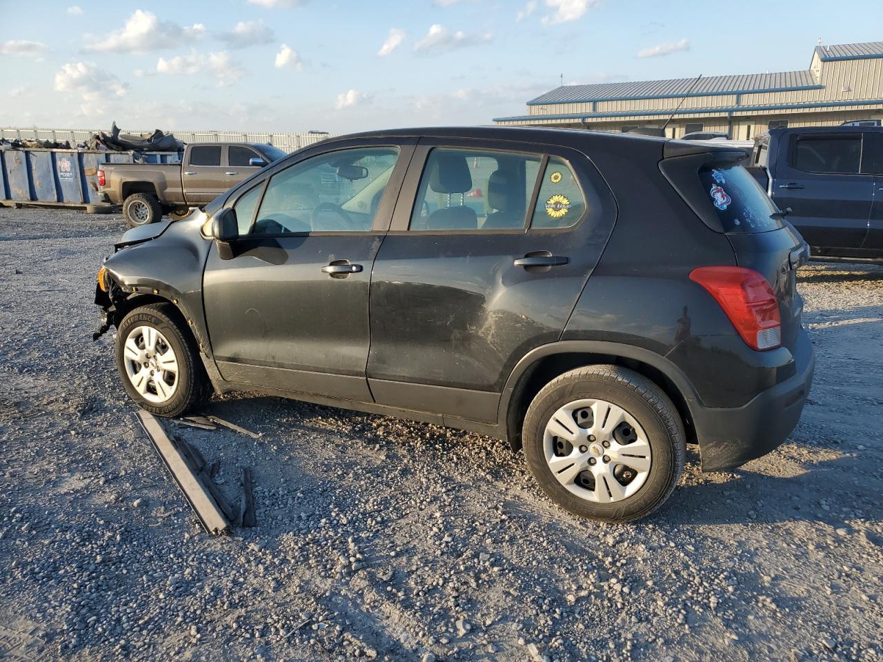 2015 Chevrolet Trax Ls - Image 2