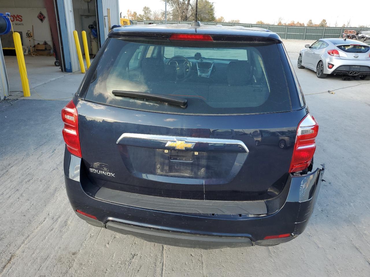 2017 Chevrolet Equinox Ls - Фото 6