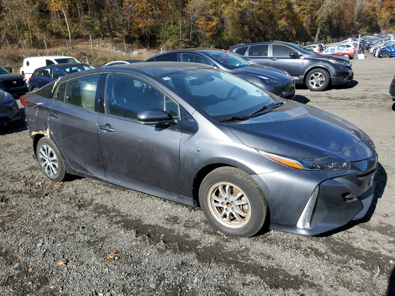 2020 Toyota Prius Prime Le - Фото 4